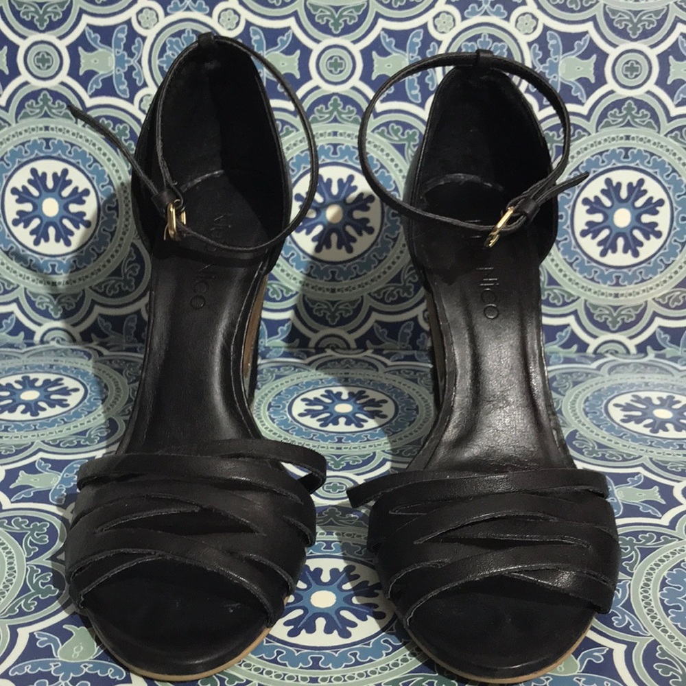 Klub Nico Wedges